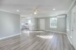 420 Oak Forest Dr, Shepherd, TX 77371 - Photo 8