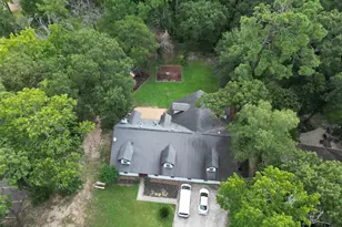 29902 E Hawthorne Dr, Spring, TX 77386 - Photo 4