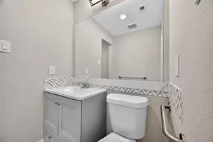 29902 E Hawthorne Dr, Spring, TX 77386 - Photo 22
