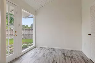 5341 Pagewood Ln, Houston, TX 77056 - Photo 12