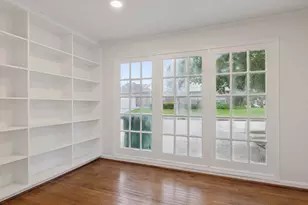 5341 Pagewood Ln, Houston, TX 77056 - Photo 14