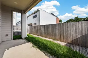 8821 Hollister Pine Ct, Houston, TX 77080 - Photo 40