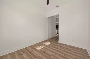 8821 Hollister Pine Ct, Houston, TX 77080 - Photo 22