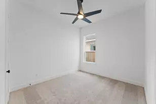 8218 Sherman Pk Trl, Spring, TX 77389 - Photo 18