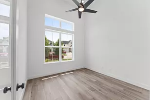 8218 Sherman Pk Trl, Spring, TX 77389 - Photo 10