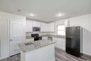 425 E Oakwood St, Tyler, TX 75702 - Photo 6