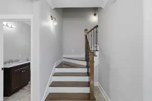 410 Peach St, Tomball, TX 77375 - Photo 12