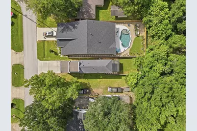 410 Peach Street, Tomball, TX 77375 - Photo 34
