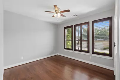 410 Peach Street, Tomball, TX 77375 - Photo 22
