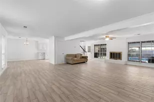 550 Gunston Ct, Conroe, TX 77302 - Photo 4