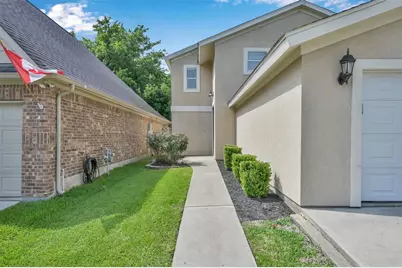 100 Harbour Town Drive, Montgomery, TX 77356 - Photo 2