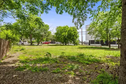945 East 51st Street, Austin, TX 78751 - Photo 6
