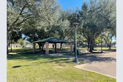 6823 Zapata Drive, Houston, TX 77083 - Photo 20