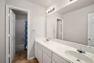 1927 Enchanted Park Dr, Spring, TX 77386 - Photo 10