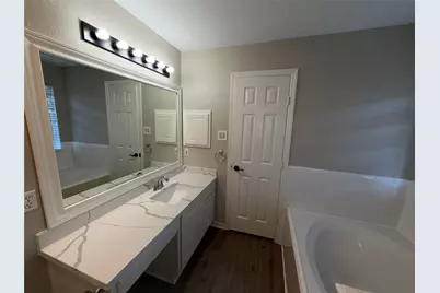 58 Shimmer Pond Pl, Conroe, TX 77385 - Photo 22