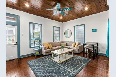 1309 Avenue M, Galveston, TX 77550 - Photo 2