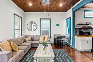 1309 Avenue M, Galveston, TX 77550 - Photo 4