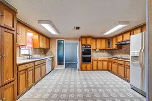 5116 Ike Frank Rd, Santa Fe, TX 77517 - Photo 10