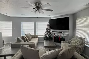 8518 Wild Basin Dr, Houston, TX 77088 - Photo 8