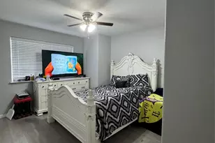 8518 Wild Basin Dr, Houston, TX 77088 - Photo 16