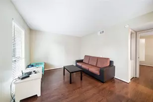 1710 Indiana St, Houston, TX 77006 - Photo 2
