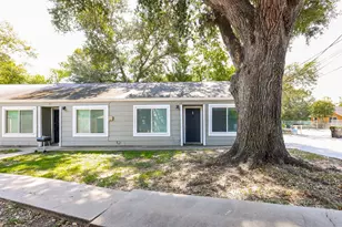 506 N 3rd St, Richmond, TX 77469 - Photo 2
