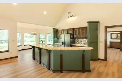 306 Wagon Wheel Trail, Angleton, TX 77515 - Photo 24