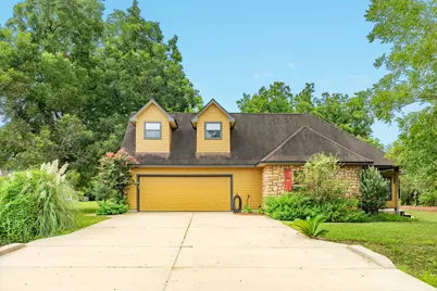 306 Wagon Wheel Trail, Angleton, TX 77515 - Photo 4