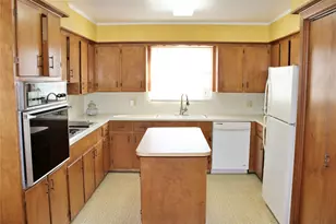 218 Smith St, Columbus, TX 78934 - Photo 10