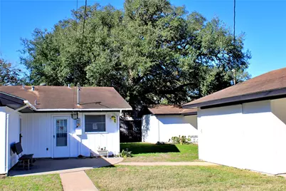 218 Smith Street, Columbus, TX 78934 - Photo 30