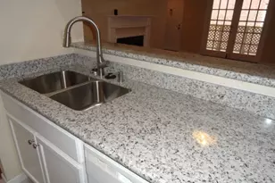 8055 Cambridge St, Houston, TX 77054 - Photo 4