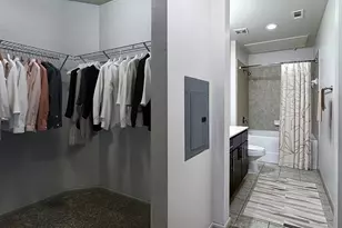 306 McGowen St, Houston, TX 77006 - Photo 4