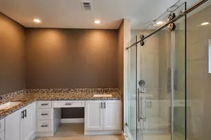 5125 Larkspur St, Houston, TX 77033 - Photo 22