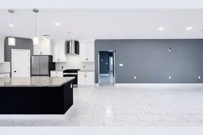 5125 Larkspur Street, Houston, TX 77033 - Photo 6