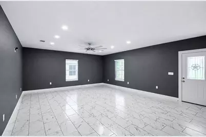 5125 Larkspur Street, Houston, TX 77033 - Photo 10