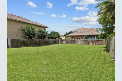 403 Waterford Way, Kemah, TX 77565 - Photo 2