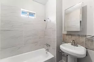6818 Avenue C, Houston, TX 77011 - Photo 8
