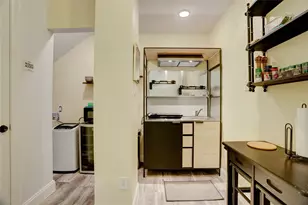 2403 Jackson St, Houston, TX 77004 - Photo 10