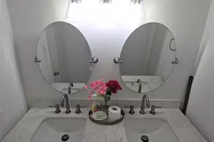14333 Memorial Dr, Houston, TX 77079 - Photo 16