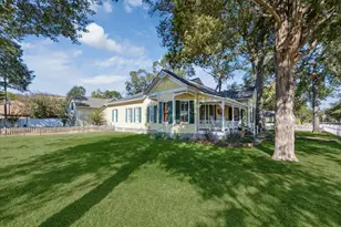 305 Hardeman St, Sealy, TX 77474 - Photo 14