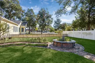 305 Hardeman St, Sealy, TX 77474 - Photo 18