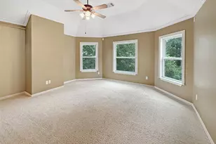 110 W Lansdowne Cir, The Woodlands, TX 77382 - Photo 14