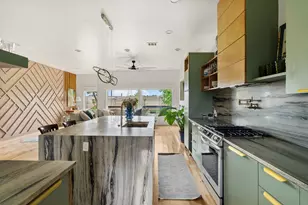 4327 Harby St, Houston, TX 77023 - Photo 6