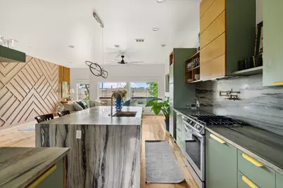 4327 Harby Street, Houston, TX 77023 - Photo 6