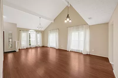 3510 Honey Creek Drive, Sugar Land, TX 77478 - Photo 4