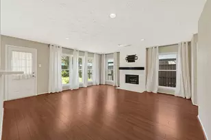 3510 Honey Creek Dr, Sugar Land, TX 77478 - Photo 10