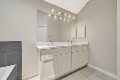 3510 Honey Creek Drive, Sugar Land, TX 77478 - Photo 16