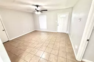 16814 David Glen Dr, Friendswood, TX 77546 - Photo 2