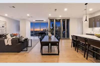1711 Allen Parkway #2705, Houston, TX 77019 - Photo 2