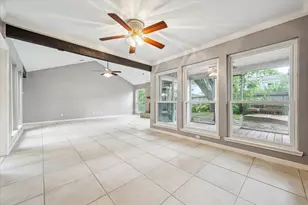 1706 Cherry Bend Dr, Houston, TX 77077 - Photo 8